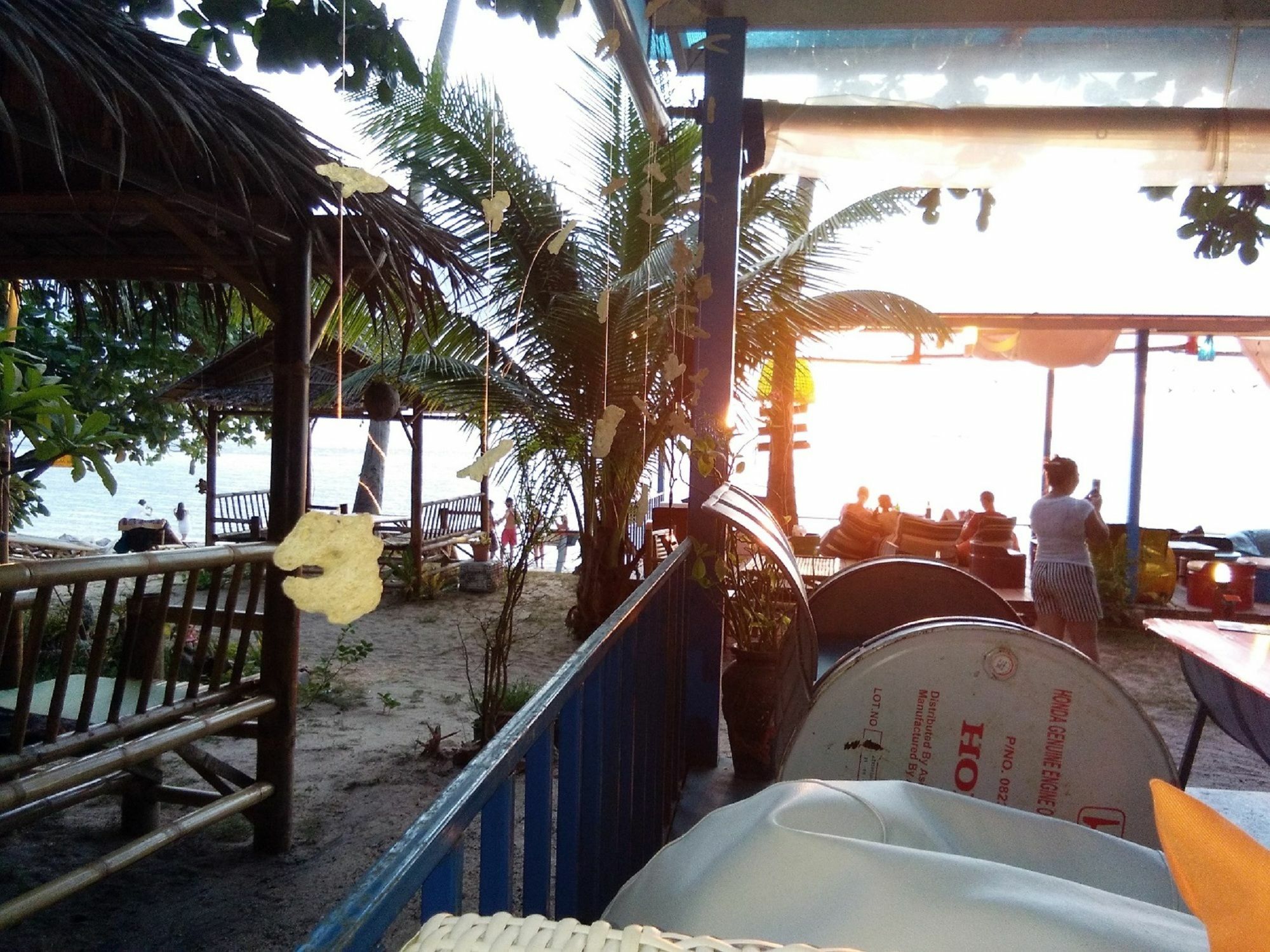 I Talay Beach Bar & Cottage Taling Ngam מראה חיצוני תמונה
