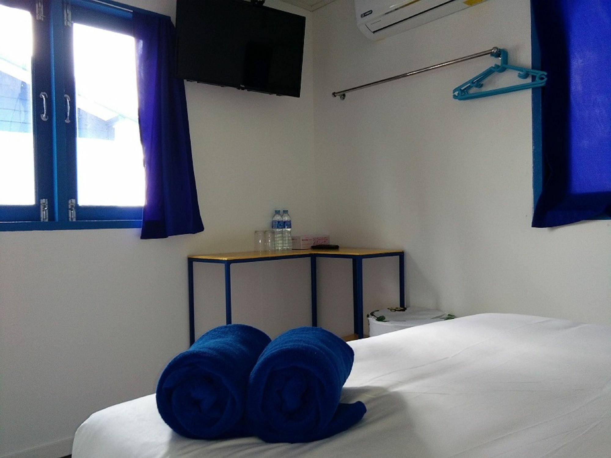 I Talay Beach Bar & Cottage Taling Ngam מראה חיצוני תמונה