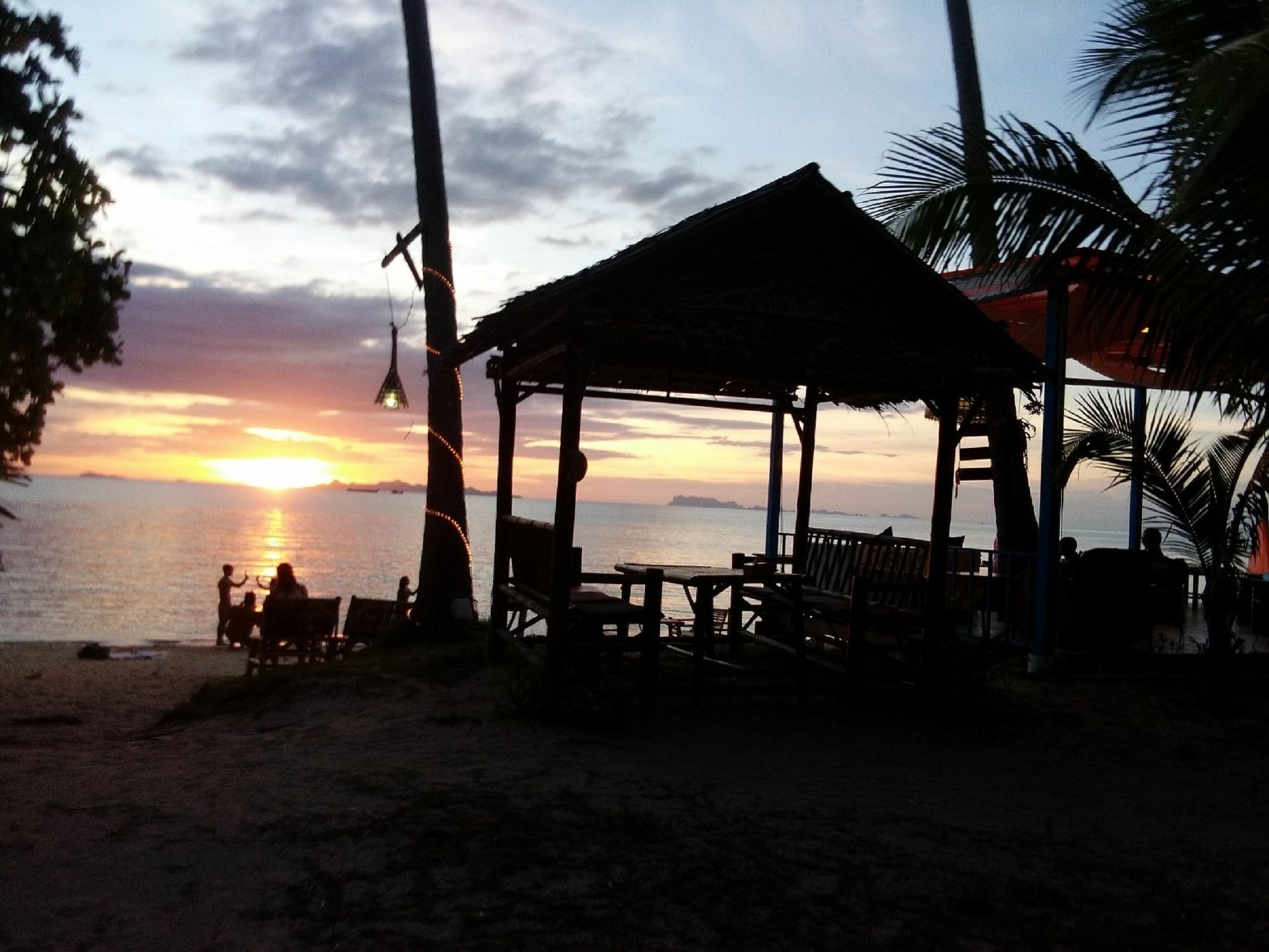 I Talay Beach Bar & Cottage Taling Ngam מראה חיצוני תמונה