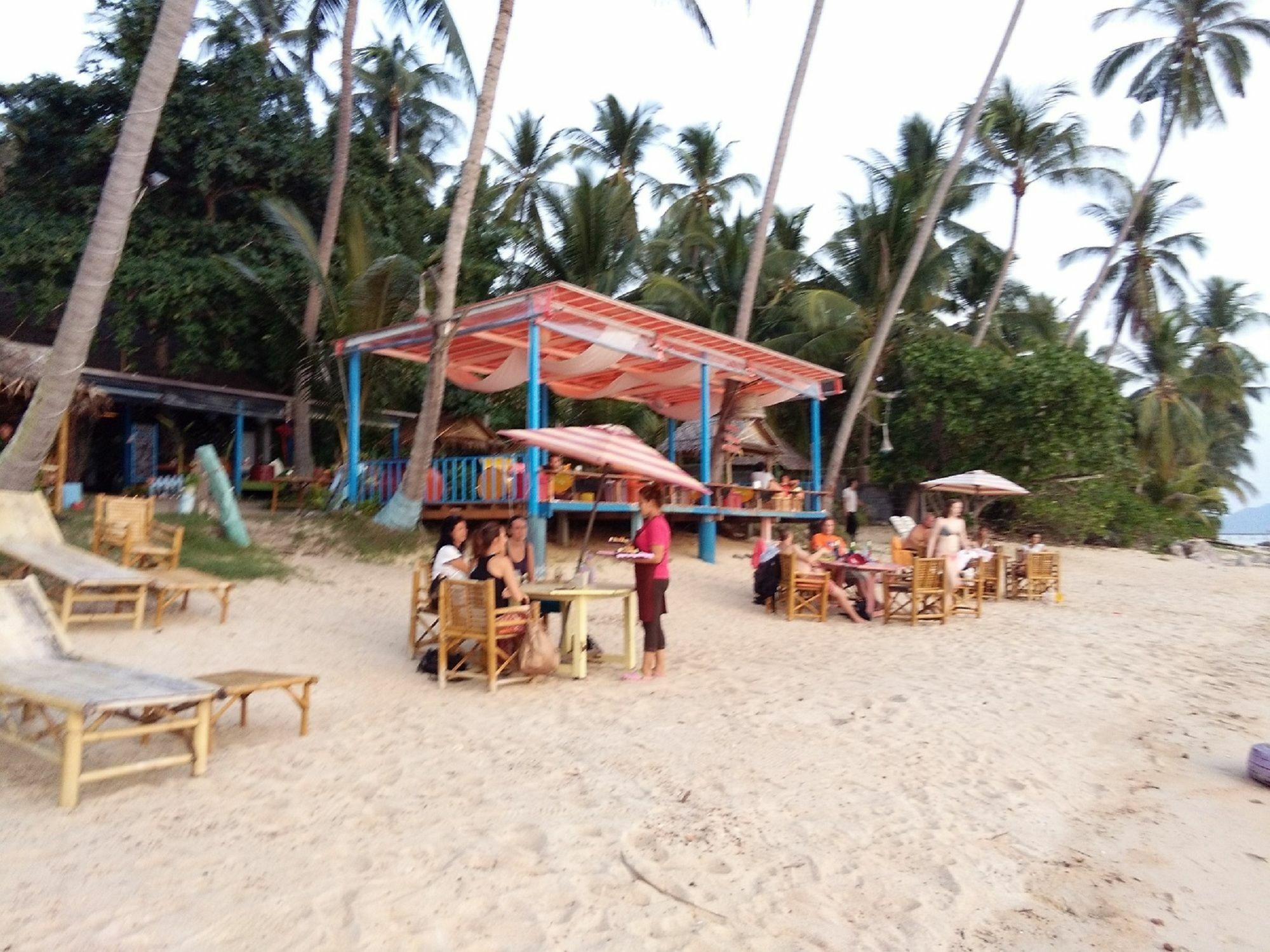 I Talay Beach Bar & Cottage Taling Ngam מראה חיצוני תמונה