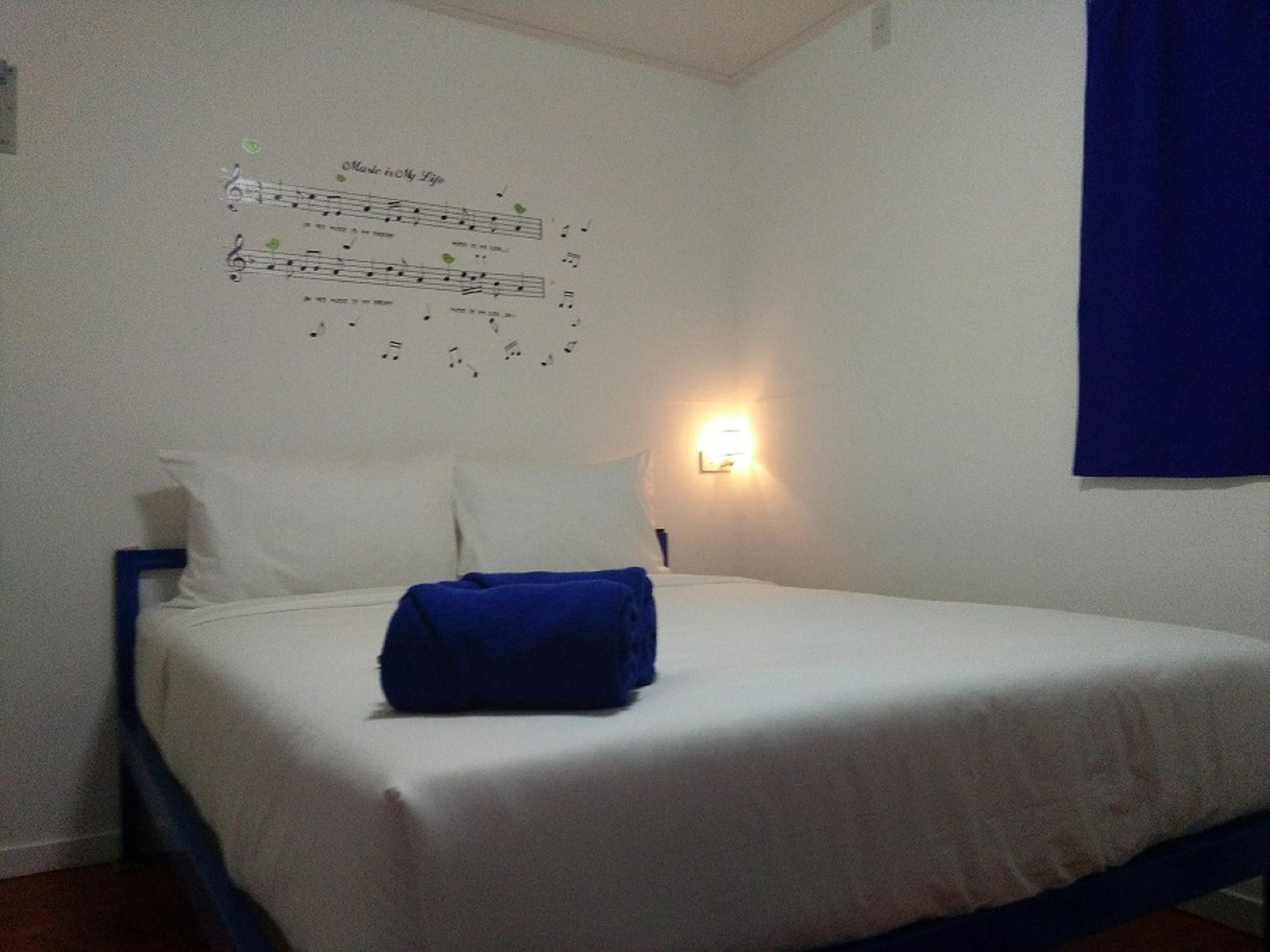 I Talay Beach Bar & Cottage Taling Ngam מראה חיצוני תמונה